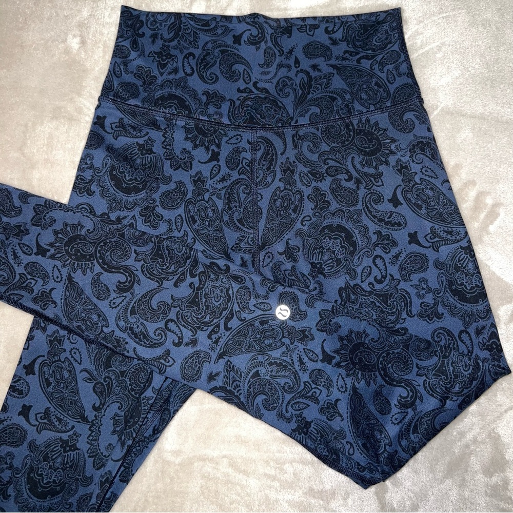 LuluLemon Paisley Patterned Leggings - Tall/Long